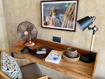 Chiawa Camp: Schreibtisch