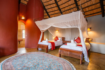Mukambi Safari Lodge: Riversie Villa mit zwei Einzelbetten