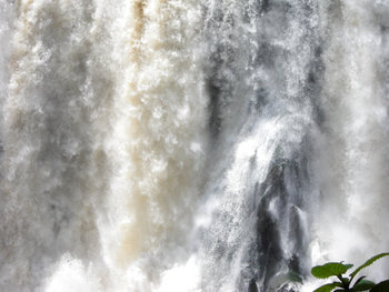 Waterberry Zambezi Lodge: Wassermassen