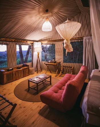 Camp Xakanaxa Camp Xakanaxa: Sitzecke im Familienzimmer