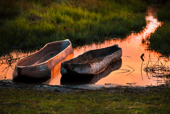 Chundukwa River Lodge: Mokoro