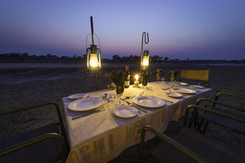 Luangwa Bush Camping Luangwa Bush Camping: Dinner Table