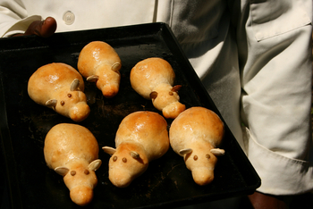 KaingU Safari Lodge: Hippo Bread