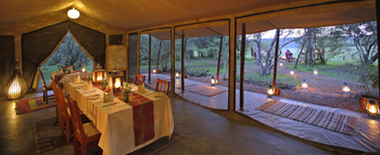Encounter Mara Camp: Festliches Abendessen