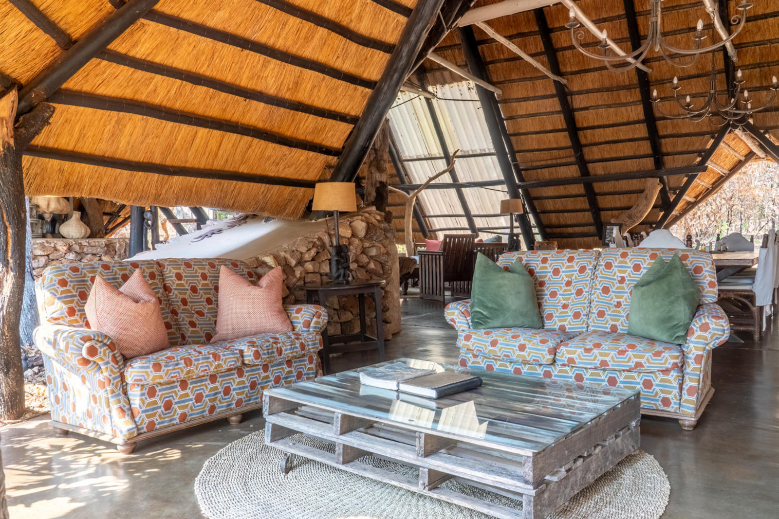 Ivory Safari Lodge Ivory Safari Lodge: Lounge