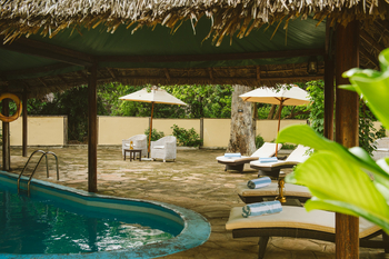 Rufiji River Camp: Poolbereich