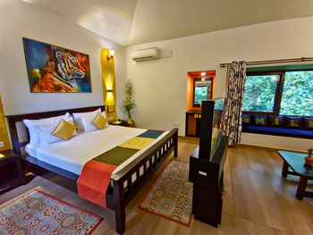 Tathastu Resort Kanha: Doppelbett