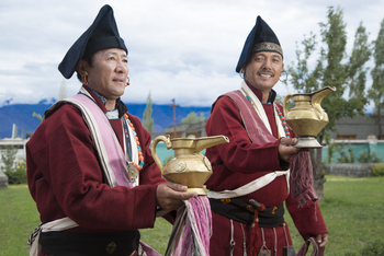 The Grand Dragon Hotel: Schauspieler