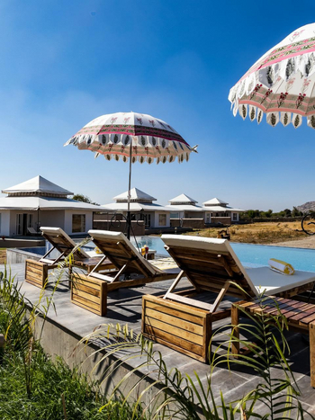 Brij Pola Brij Pola: Am Pool