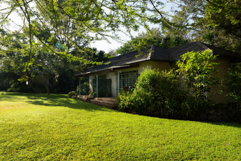 Katambuga House: Häuschen im Garten