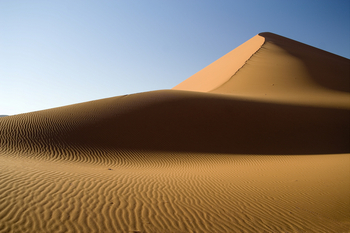 Little Kulala: Dünen und blauer Himmel
