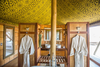 Xaranna Okavango Delta Camp: Gästebad