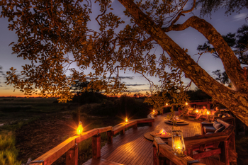 Camp Okavango: Beleuchtung der Hauptlodge