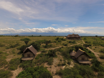 Kasenyi Safari Camp: Gästechalets und Hauptgebäude