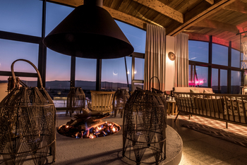 The Desert Grace: Feuerstelle in der Bar