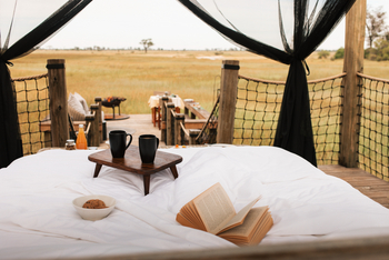 Tuludi Camp: Sky Suite - Kaffee im Bett