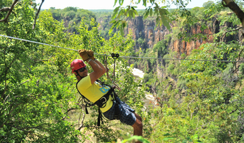Victoria Falls Hotel: Zip Lining