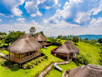 Crater Safari Lodge: Chalets mit Solarthermiemodulen