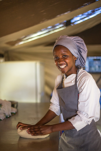 Dunia Camp: Lailatu - Chefköchin