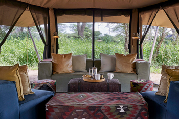 Legendary Songa Migrational Camp: Loungezelt