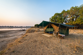 Luangwa Bush Camping Luangwa Bush Camping: Zelt am Luangwa