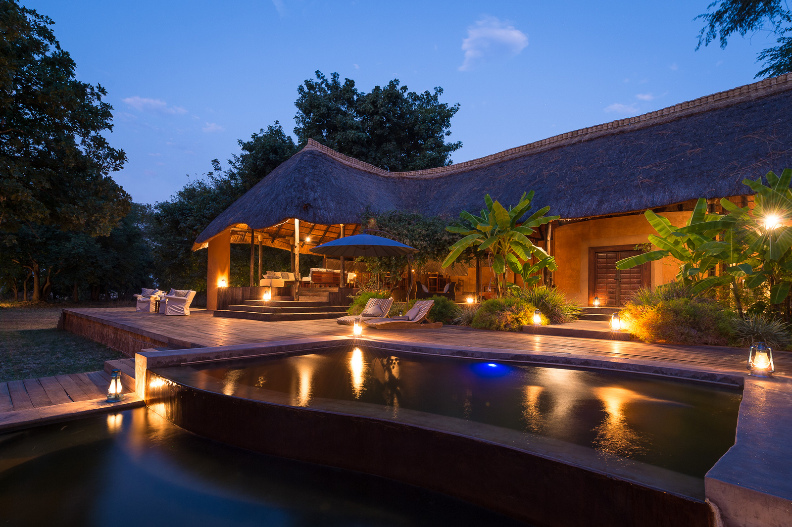 Luangwa River Camp Luangwa River Camp: Rund um den Pool