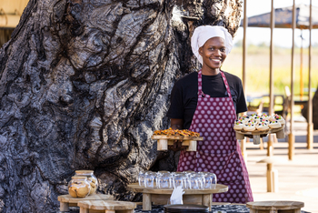 Monachira Camp: Dining
