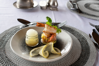 Onguma The Fort: Food and Drink