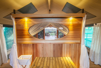 Rra Dinare Camp: Kofferablage