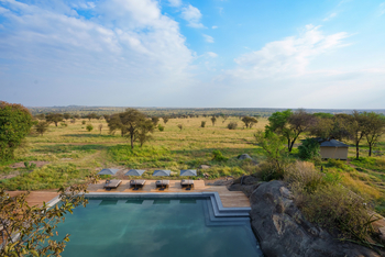 Warangi Ridge: Pool Luftbild