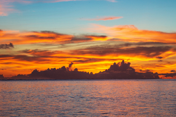 Alphonse Island Lodge: Wolkengebirge