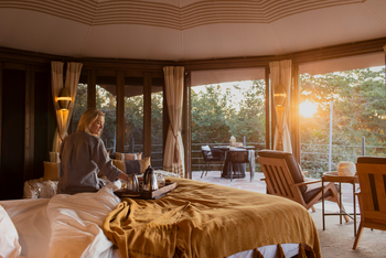 Hemingways Ol Seki Mara: Schlafzimmer und Terrasse