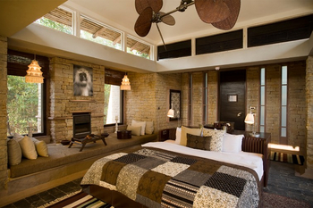 Pashan Garh: Doppelbett mit Luftquirlen