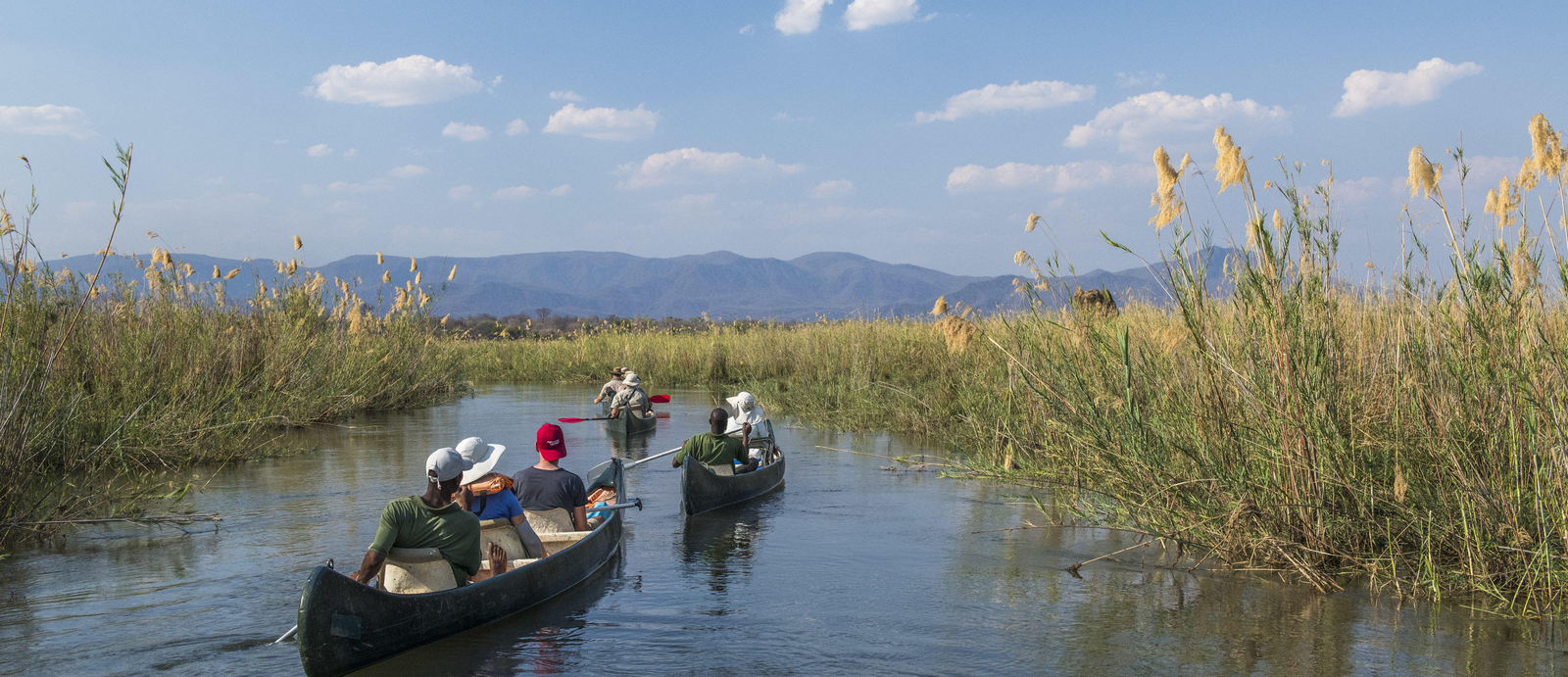 Ruwesi Canoe Trail Ruwesi Canoe Trail: Zwischen den Sandbänken