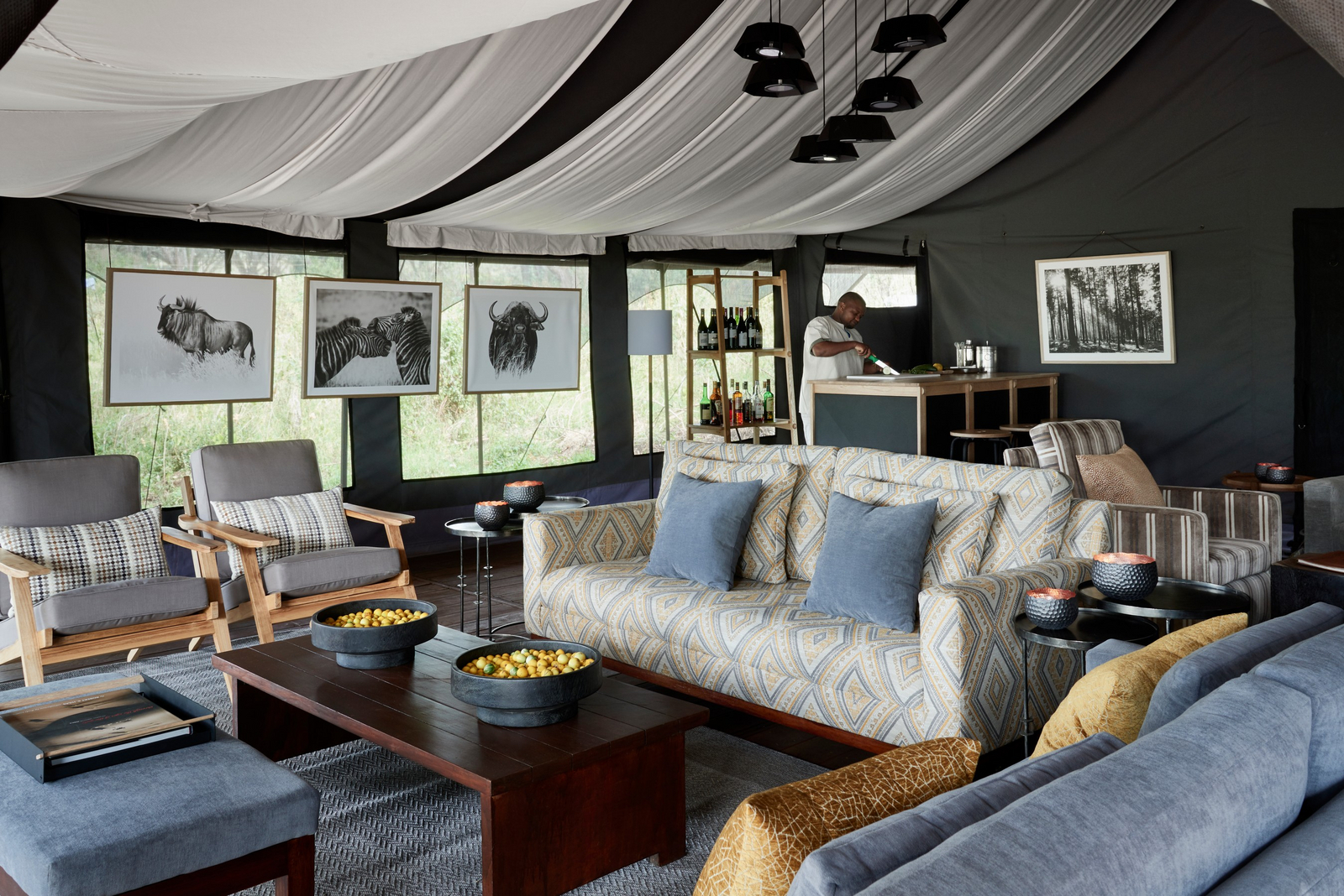 Sanctuary Ngorongoro Crater Camp Sanctuary Ngorongoro Crater Camp: Loungebereich