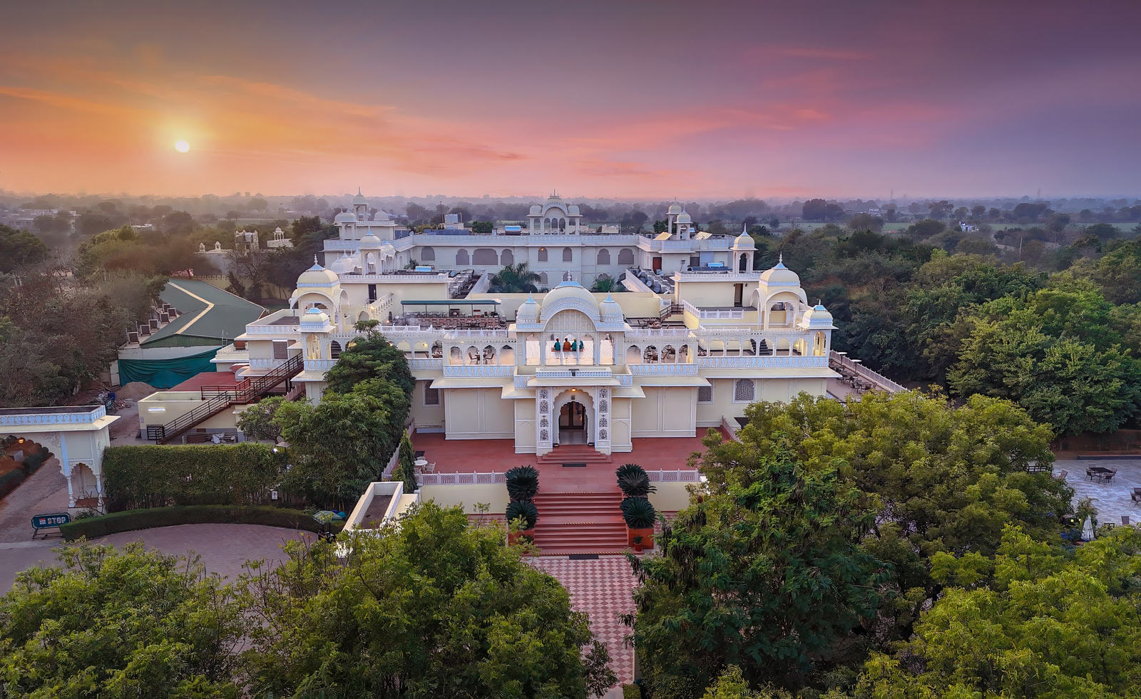 The Tigress The Tigress: Unterkunft von vorne