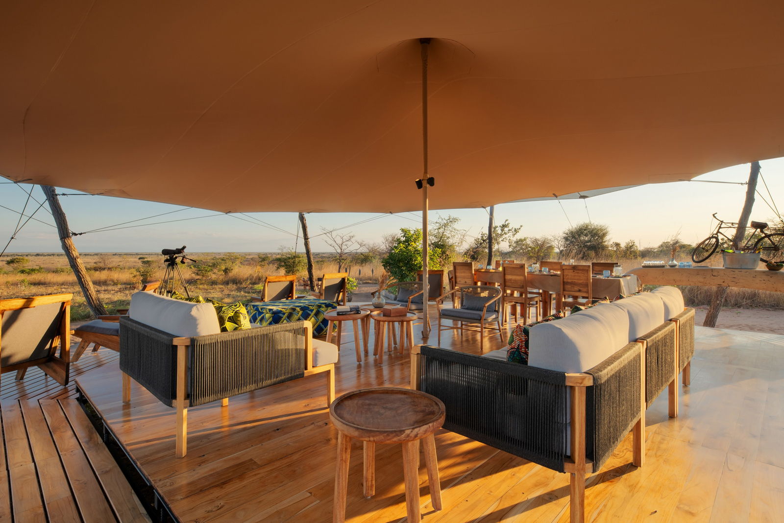 Usangu Expedition Camp Usangu Expedition Camp: Lounge und Speisebereich