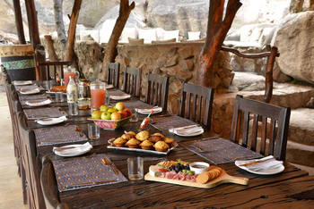 Amalinda Lodge: High Tea