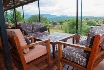 Kidepo Savannah Lodge: Lounge mit Blick