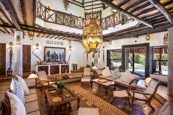 Kinondo Kwetu Kinondo Kwetu: Mama Taa Lounge