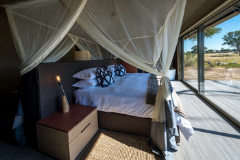 Linkwasha Camp Linkwasha Camp: Moskitonetz und Doppelbett