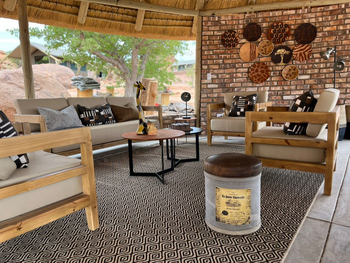 Ondjamba Hills: Lounge