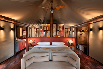 andBeyond Ngala Tented Camp: Zeltsuite Interieur