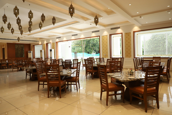 Chandela: Levant Restaurant