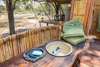 Painted Dogs Lagoon Camp: Waschbecken