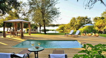 River View Lodge: Pool am Chobe-Ufer