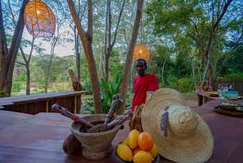 Kitich Forest Camp: Kellner