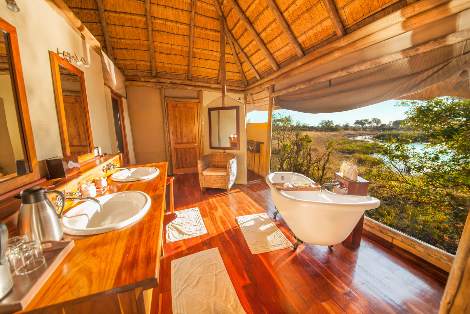 Lagoon Camp Lagoon Camp: Sonne im Bad