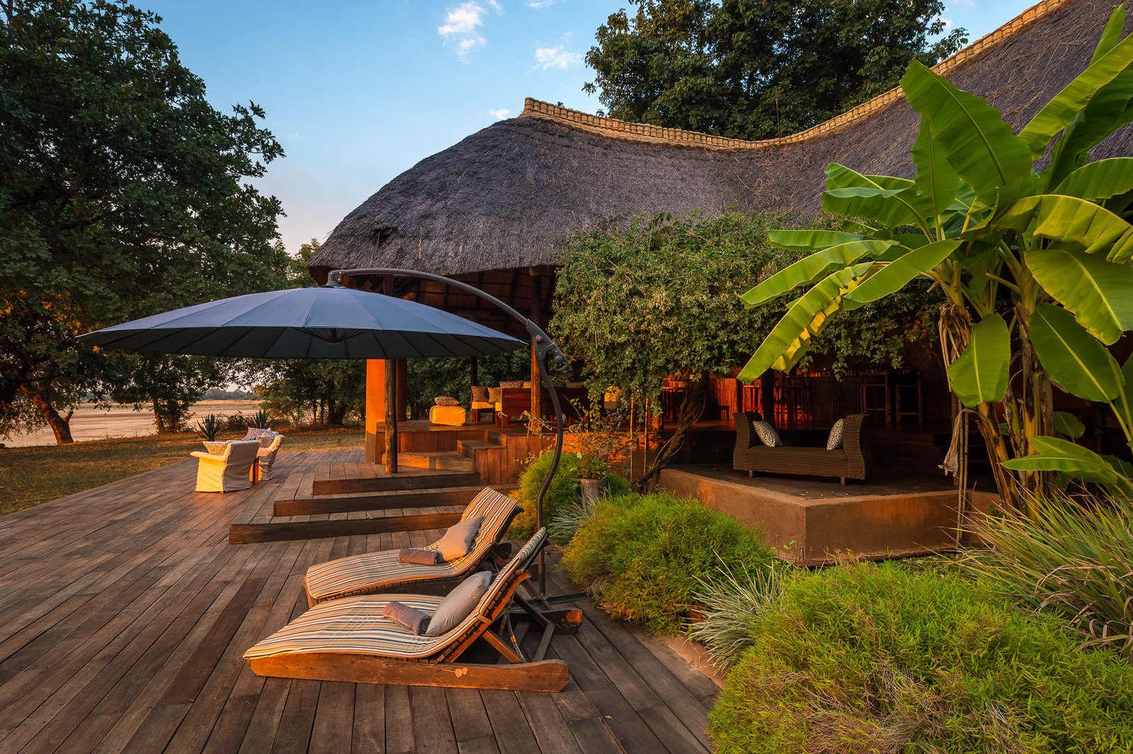 Luangwa River Camp Luangwa River Camp: Rund um den Pool