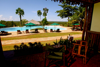 Paraa Safari Lodge: Blick zum Pool